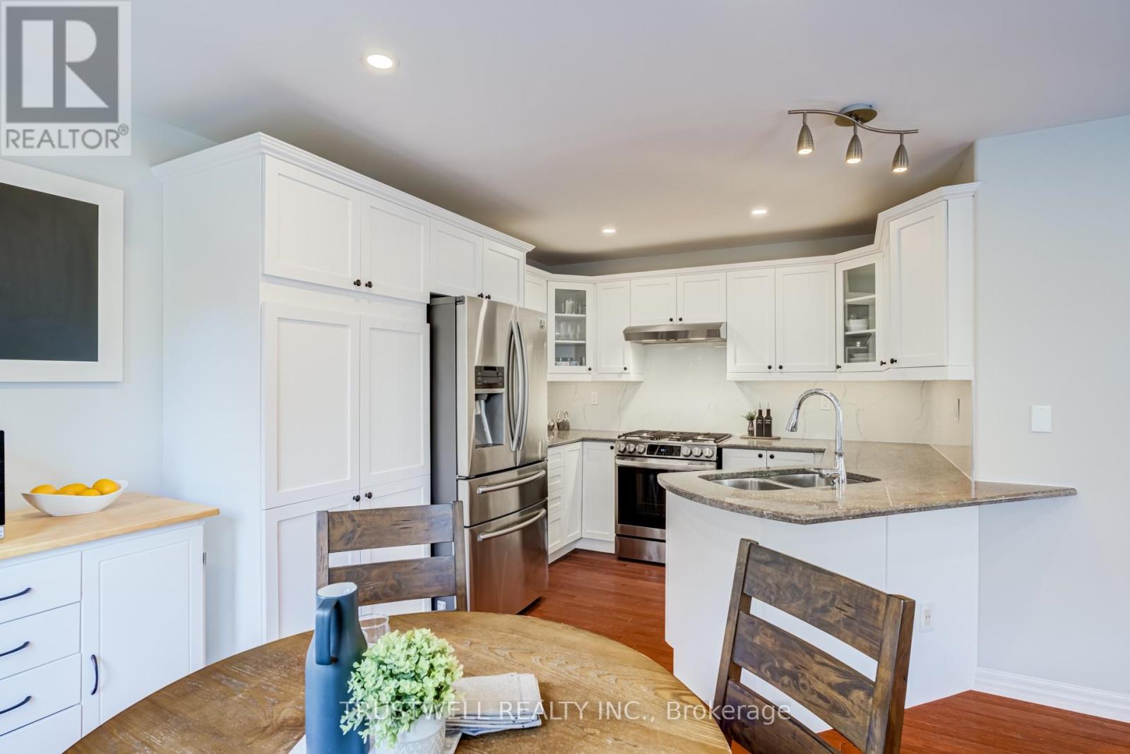 687 Irving Terrace, Milton, Ontario  L9T 6H5 - Photo 16 - W13800102