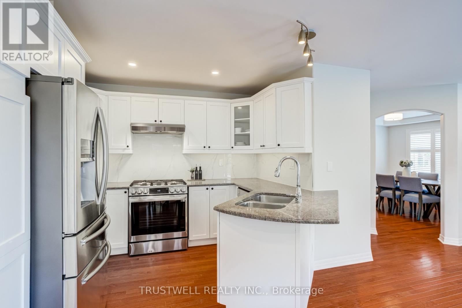 687 Irving Terrace, Milton, Ontario  L9T 6H5 - Photo 17 - W13800102