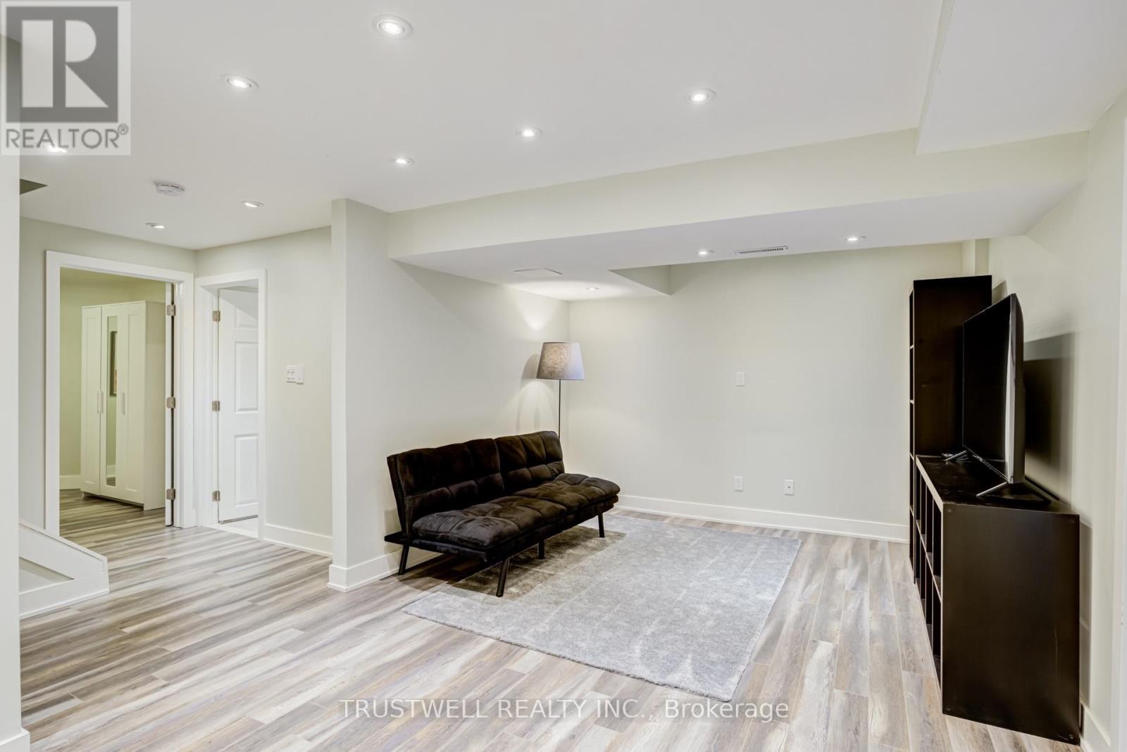 687 Irving Terrace, Milton, Ontario  L9T 6H5 - Photo 32 - W13800102