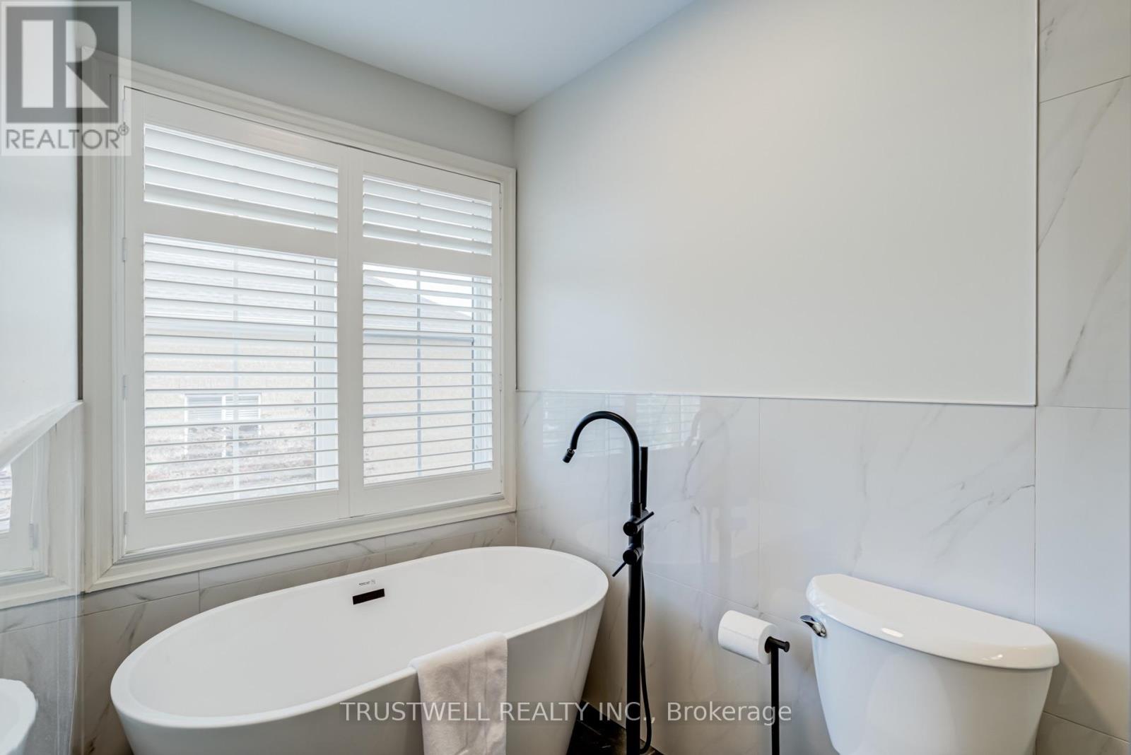 687 Irving Terrace, Milton, Ontario  L9T 6H5 - Photo 24 - W13800102