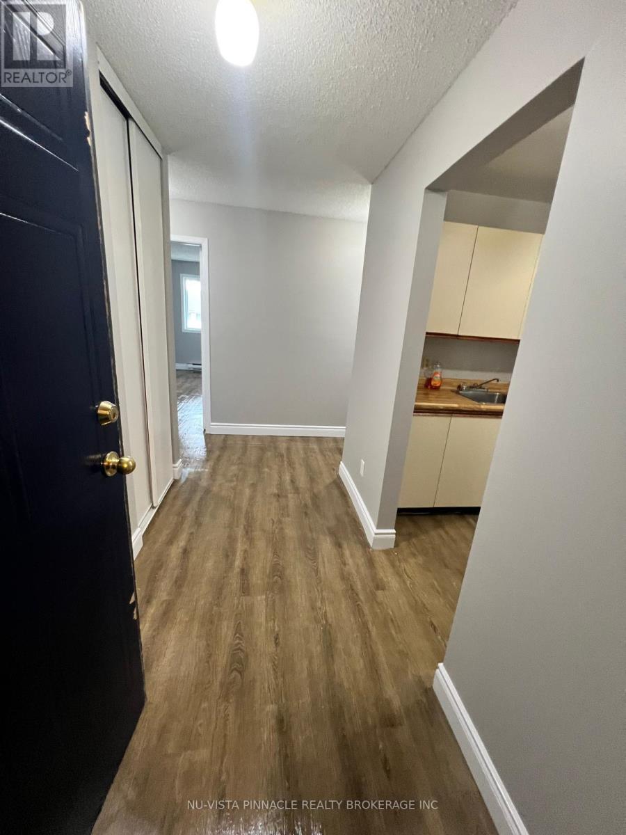 303 - 727 Deveron Crescent, London South, Ontario  N5Z 4X4 - Photo 3 - X13800388