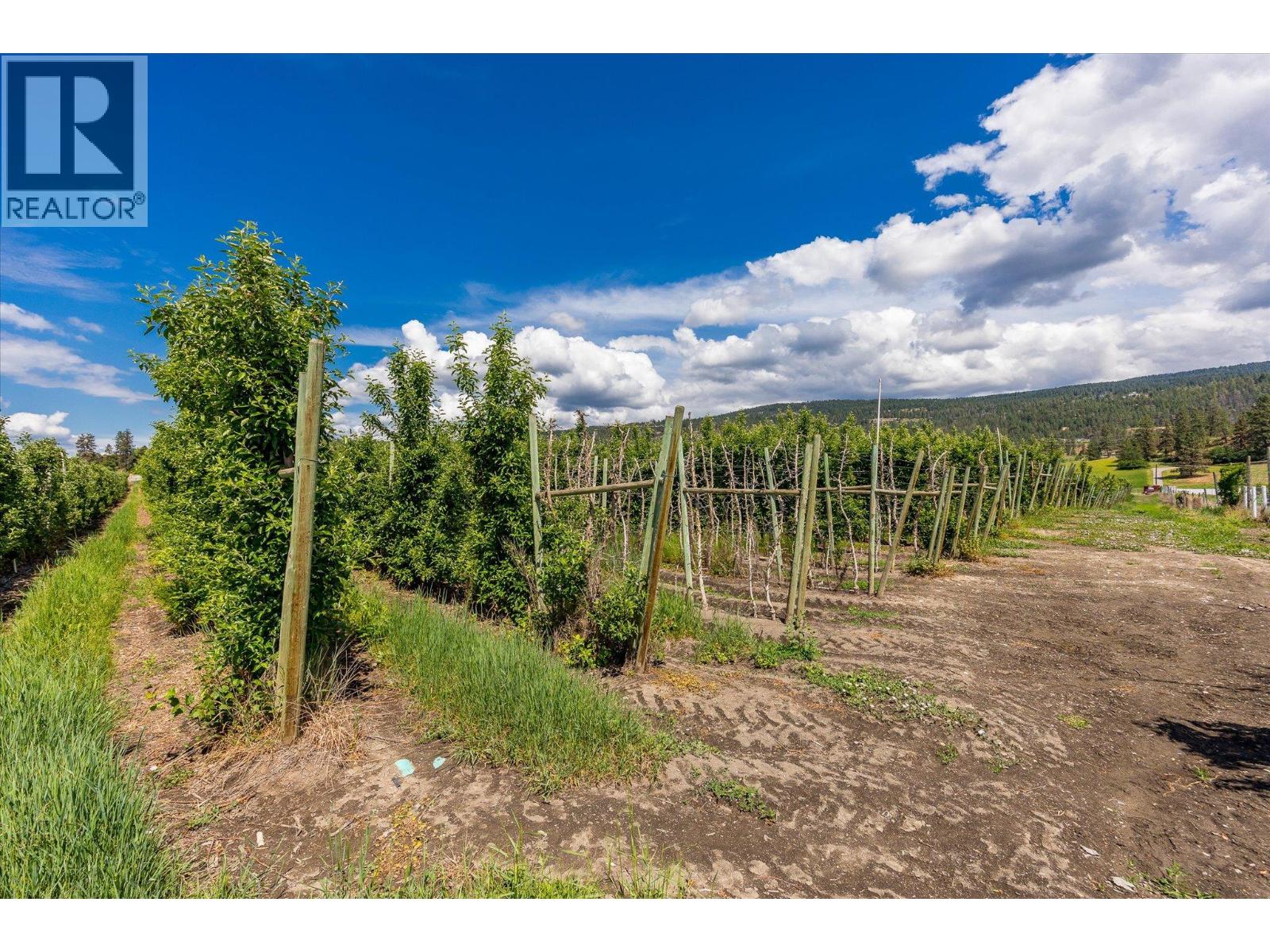 5790 Rittich Road, Kelowna, British Columbia  V1X 7V5 - Photo 11 - 10389175