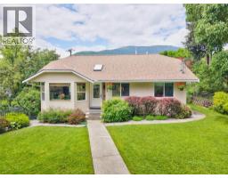 1007 Hoover Street, Nelson, British Columbia