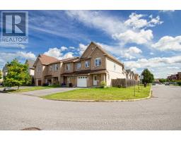 163 SILVERMOON CRESCENT, Ottawa, Ontario