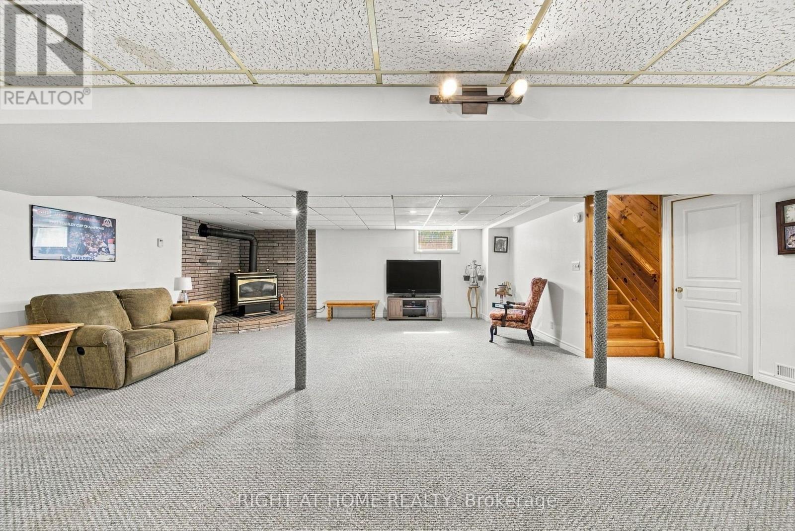 1013 Tay Point Road, Penetanguishene, Ontario  L9M 2C6 - Photo 19 - S13800392