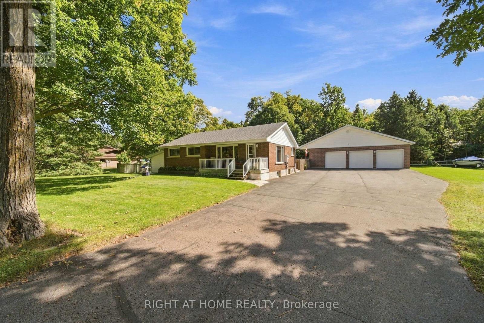 1013 Tay Point Road, Penetanguishene, Ontario  L9M 2C6 - Photo 2 - S13800392