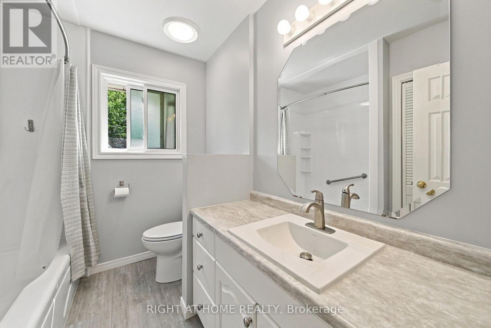 1013 Tay Point Road, Penetanguishene, Ontario  L9M 2C6 - Photo 24 - S13800392