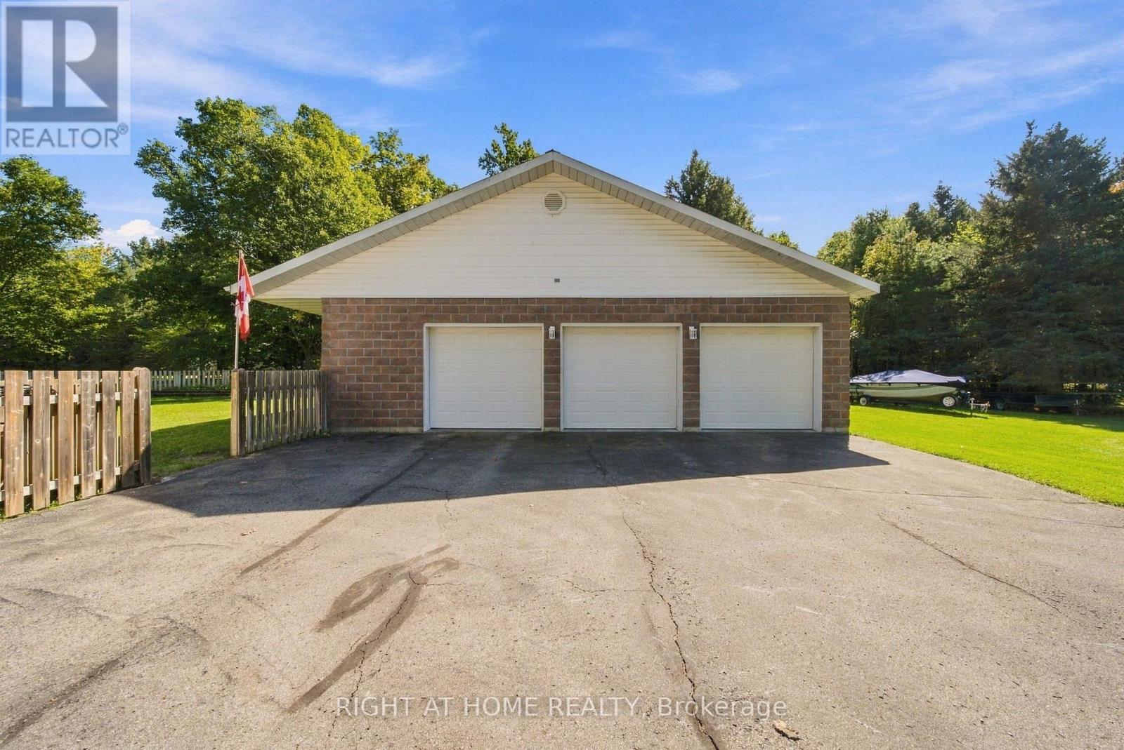 1013 Tay Point Road, Penetanguishene, Ontario  L9M 2C6 - Photo 28 - S13800392