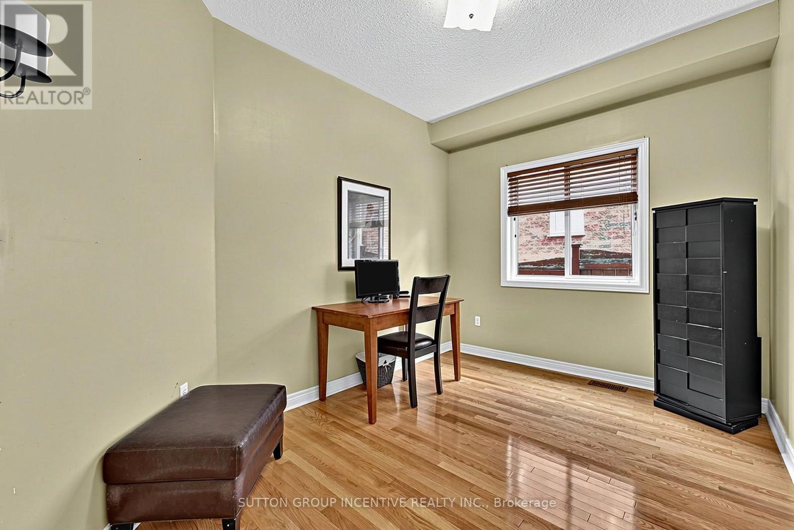 23 Prince Of Wales Drive, Barrie, Ontario  L4N 0T5 - Photo 13 - S13800410