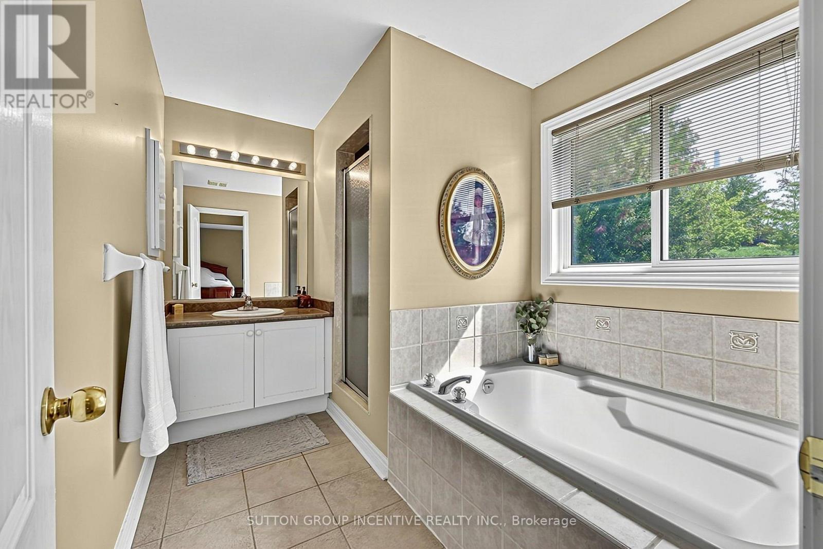 23 Prince Of Wales Drive, Barrie, Ontario  L4N 0T5 - Photo 17 - S13800410