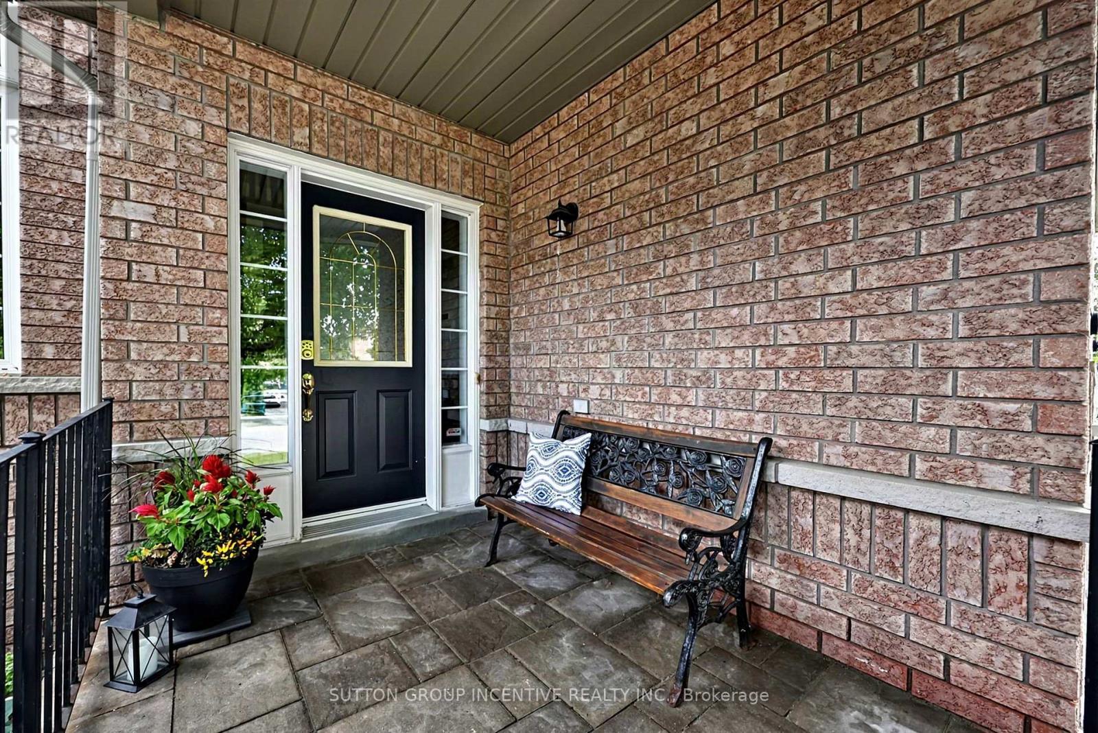 23 Prince Of Wales Drive, Barrie, Ontario  L4N 0T5 - Photo 3 - S13800410