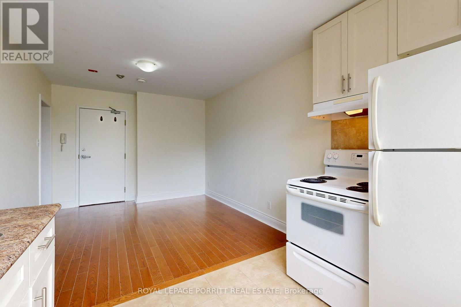 6 - 3511 Lake Shore Boulevard W, Toronto, Ontario  M8W 1N5 - Photo 15 - W13800398