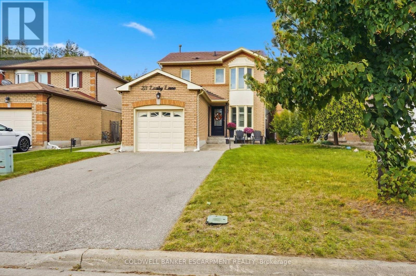 23 Lasby Lane, Halton Hills, Ontario  L7J 2W9 - Photo 2 - W13800416