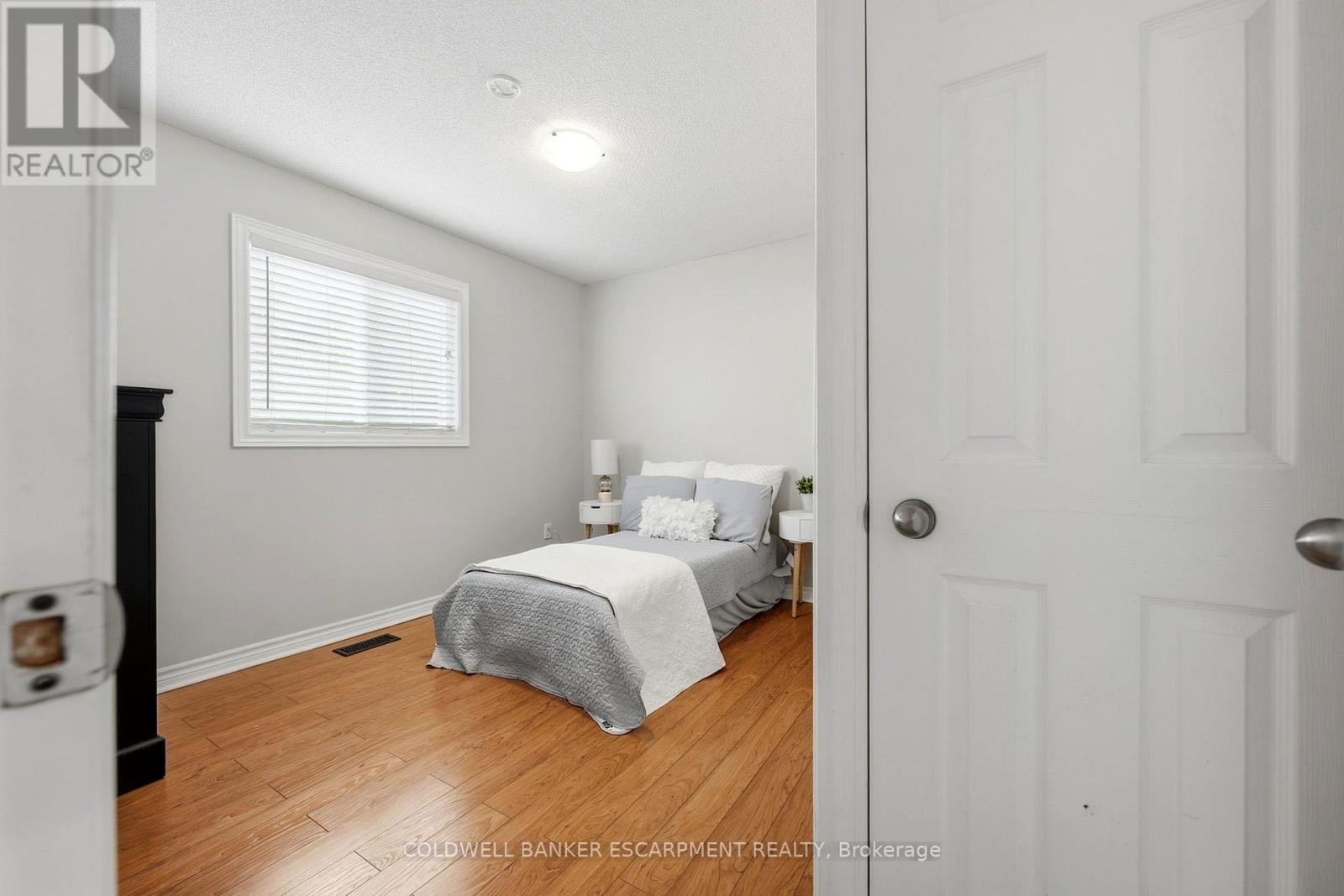 23 Lasby Lane, Halton Hills, Ontario  L7J 2W9 - Photo 31 - W13800416