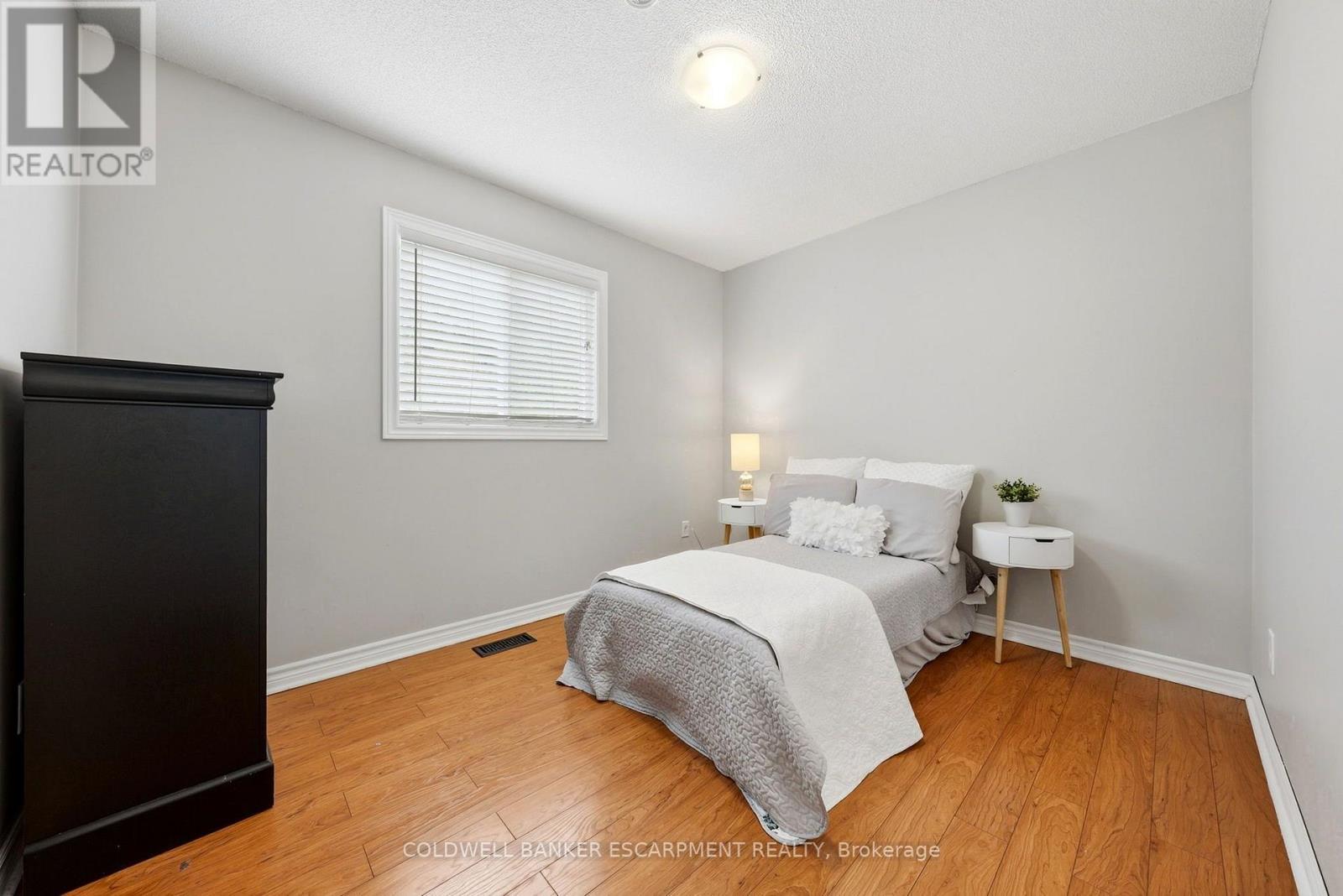 23 Lasby Lane, Halton Hills, Ontario  L7J 2W9 - Photo 33 - W13800416