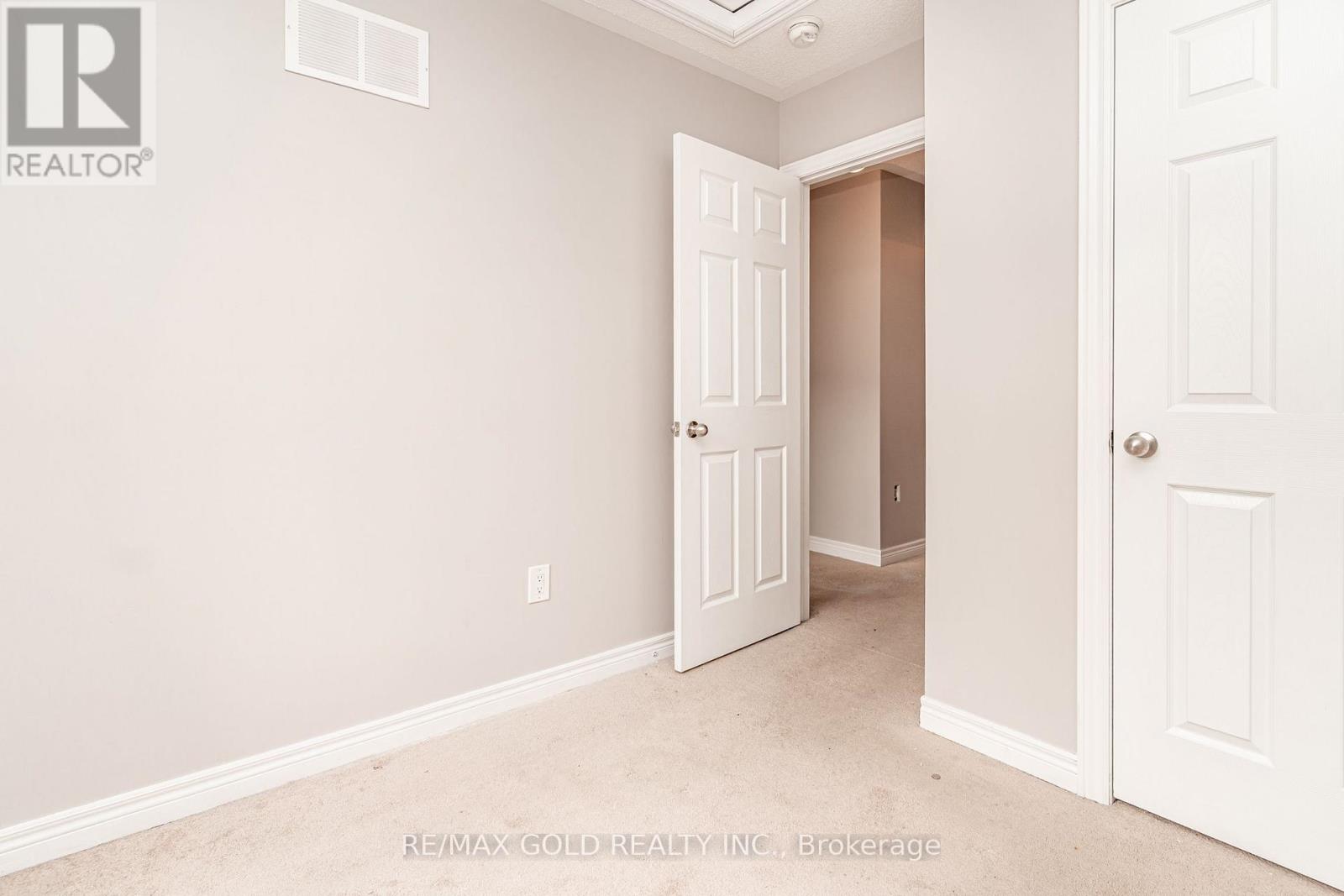 32 Rockman Crescent, Brampton, Ontario  L7A 4B4 - Photo 23 - W13768022