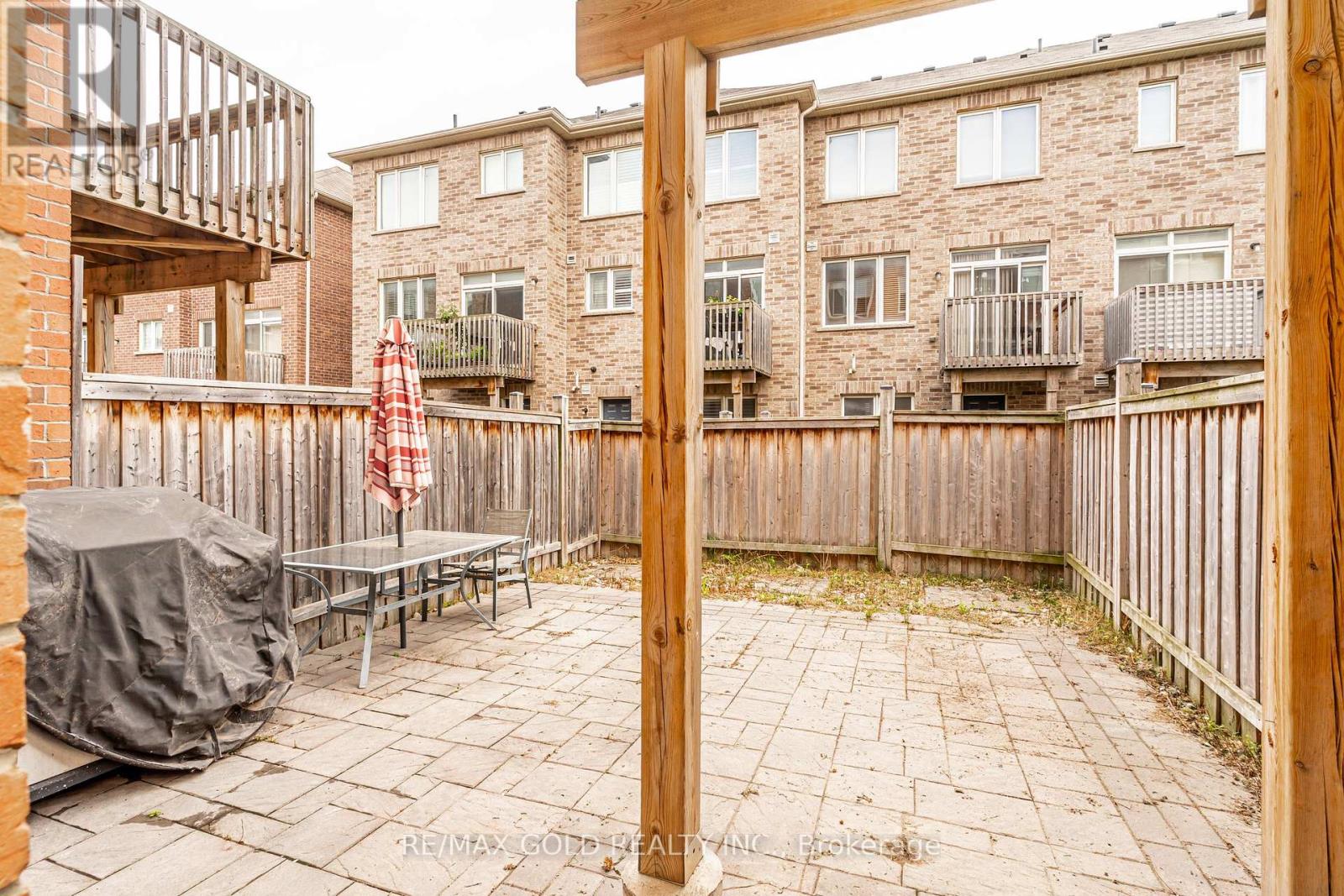 32 Rockman Crescent, Brampton, Ontario  L7A 4B4 - Photo 25 - W13768022