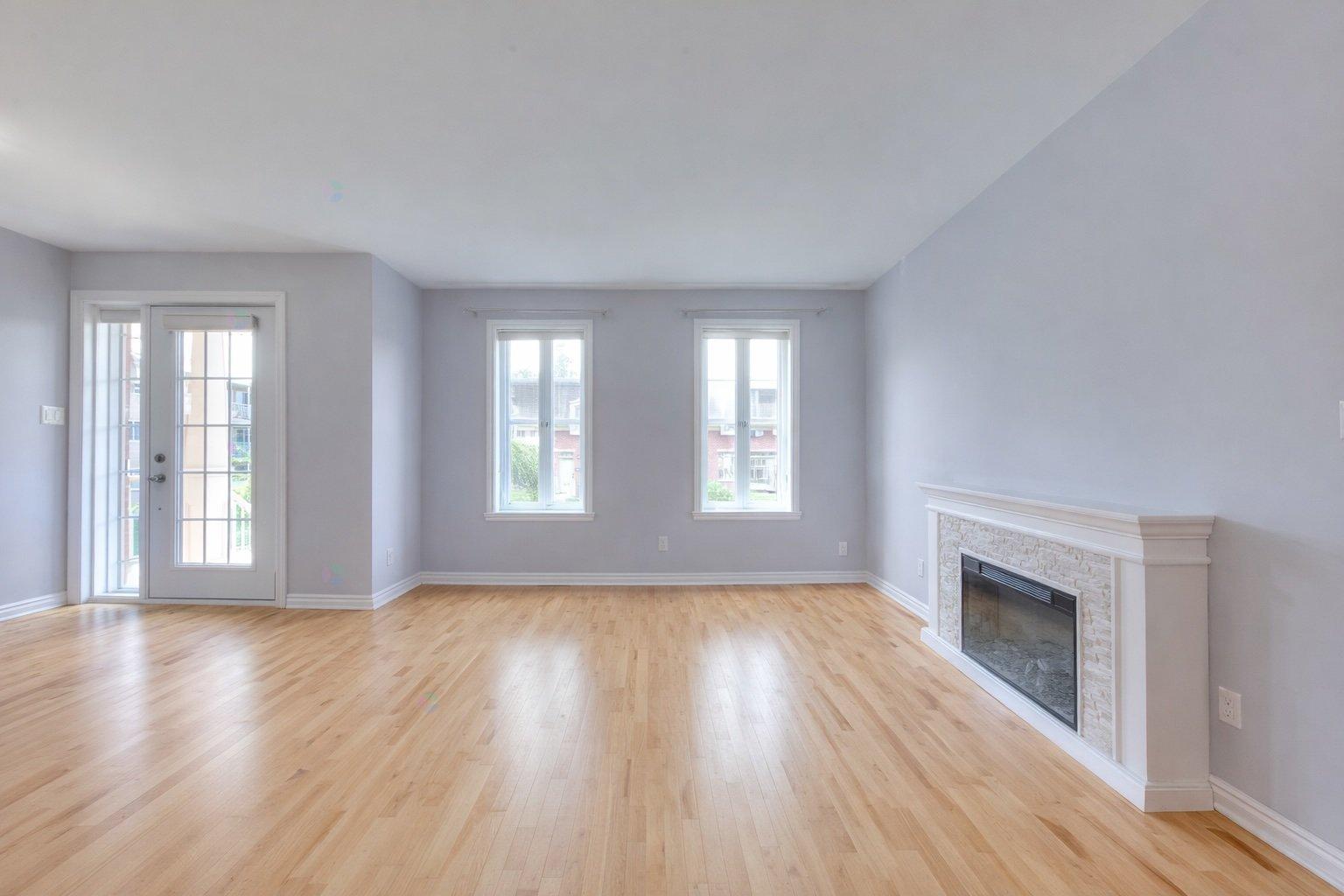 270 Rue Barnett Dollard-des-Ormeaux Quebec Canada H9G3C7 5