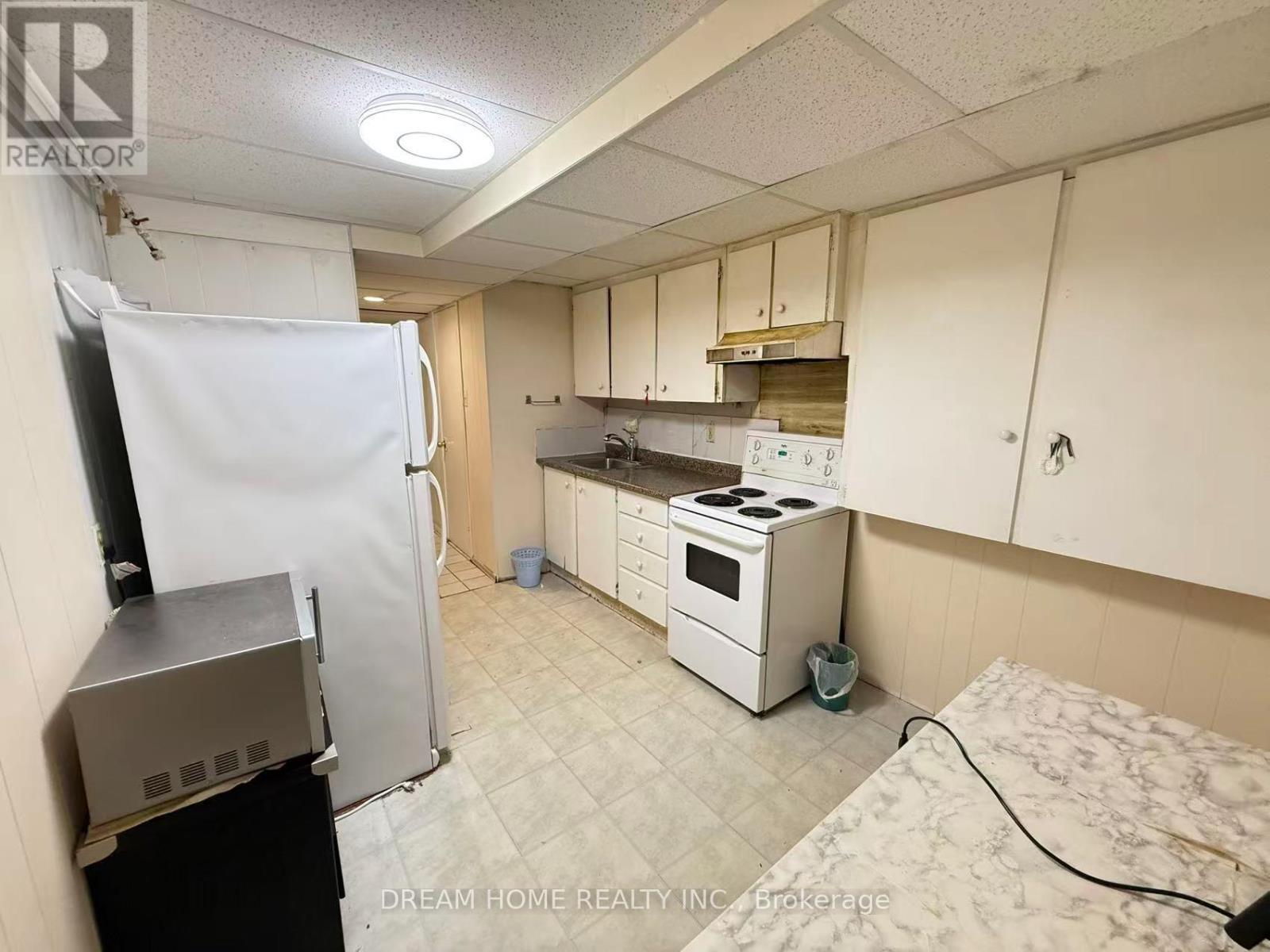 92 Rainier Square, Toronto, Ontario  M1T 3A2 - Photo 9 - E13775784