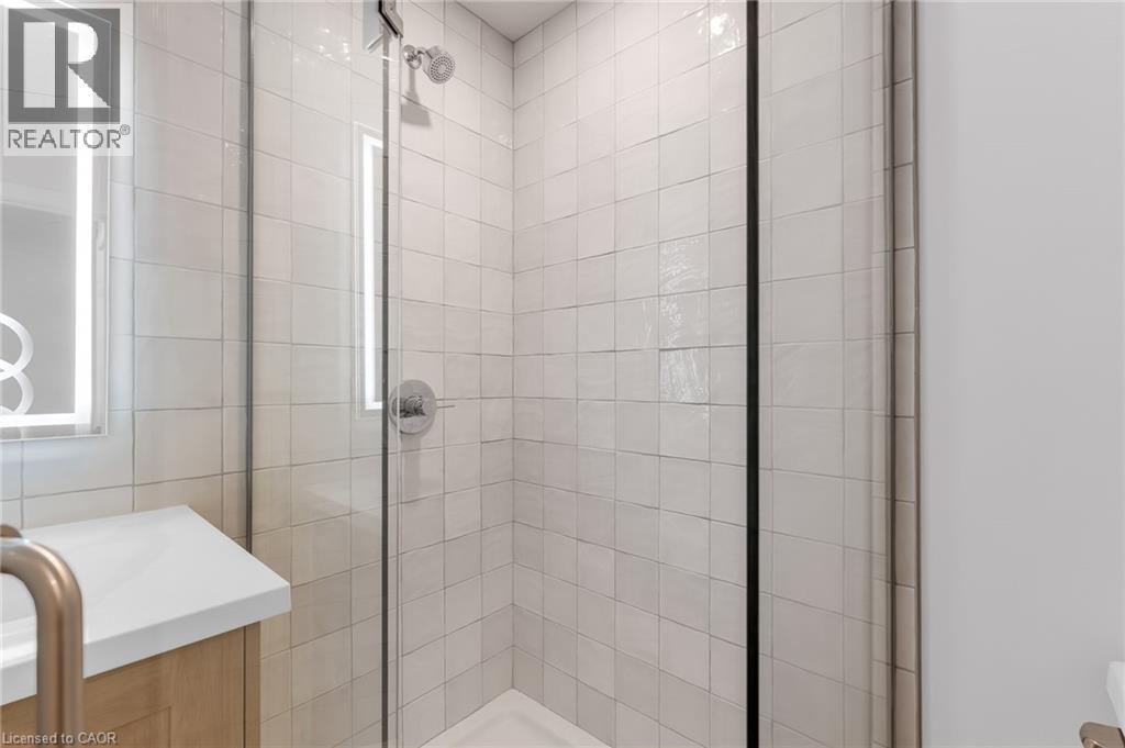 56 York Boulevard Unit# 204, Hamilton, Ontario  L8R 2M9 - Photo 8 - 40859278