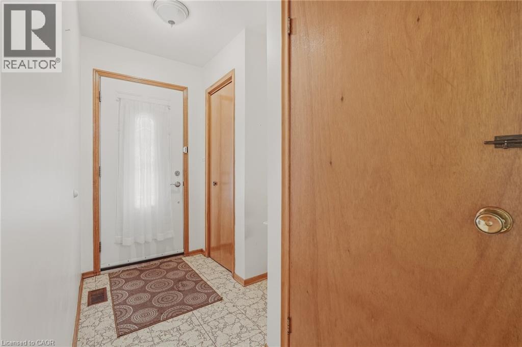 137 Picton Street E, Hamilton, Ontario  L8L 3W7 - Photo 2 - 40864591