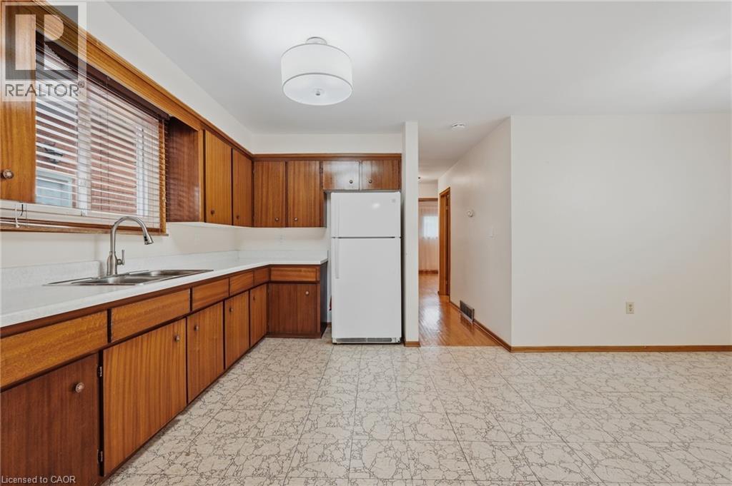 137 Picton Street E, Hamilton, Ontario  L8L 3W7 - Photo 3 - 40864591