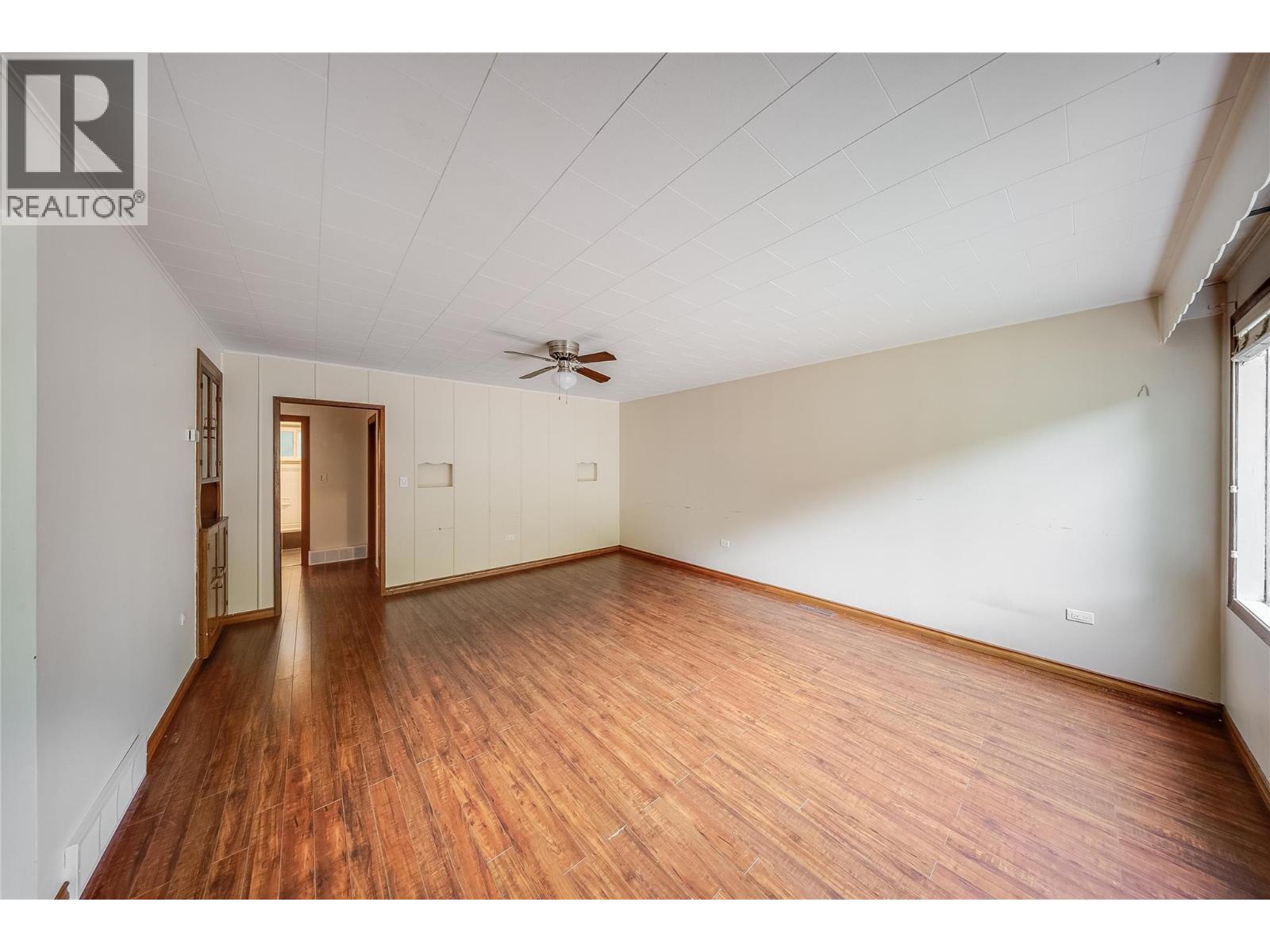 2258 Eighth Avenue photo 11