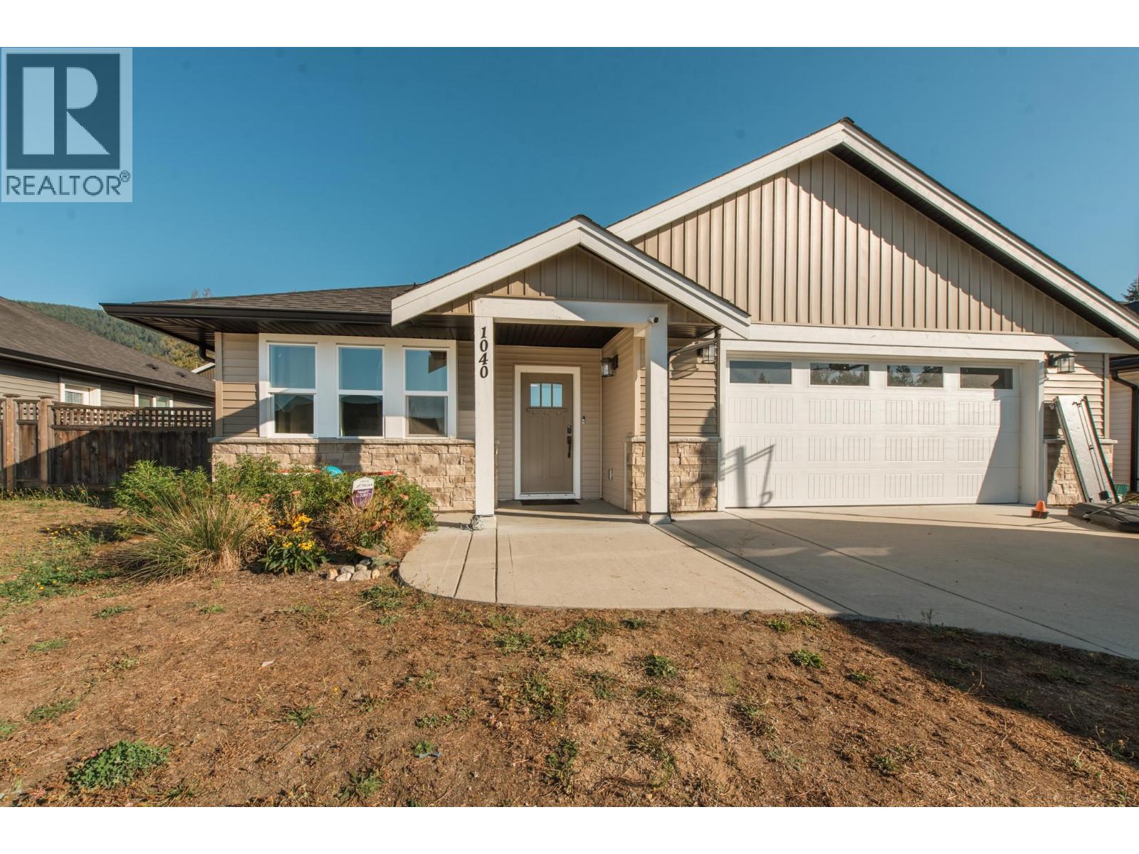 1040 Celia Crescent, Gibsons, British Columbia  V0N 1V7 - Photo 17 - R3163755