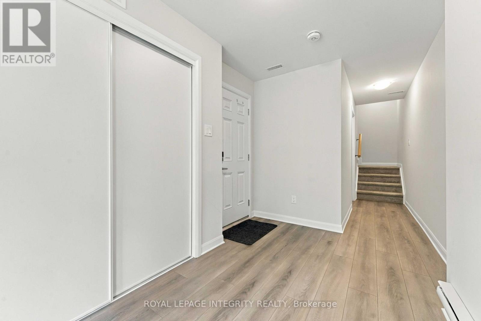 514 Woodlily Private, Ottawa, Ontario  K2T 0S6 - Photo 3 - X13800444
