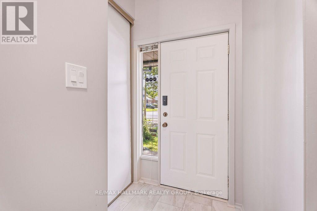 197 Tartan Drive, Ottawa, Ontario  K2J 3S3 - Photo 2 - X13800474