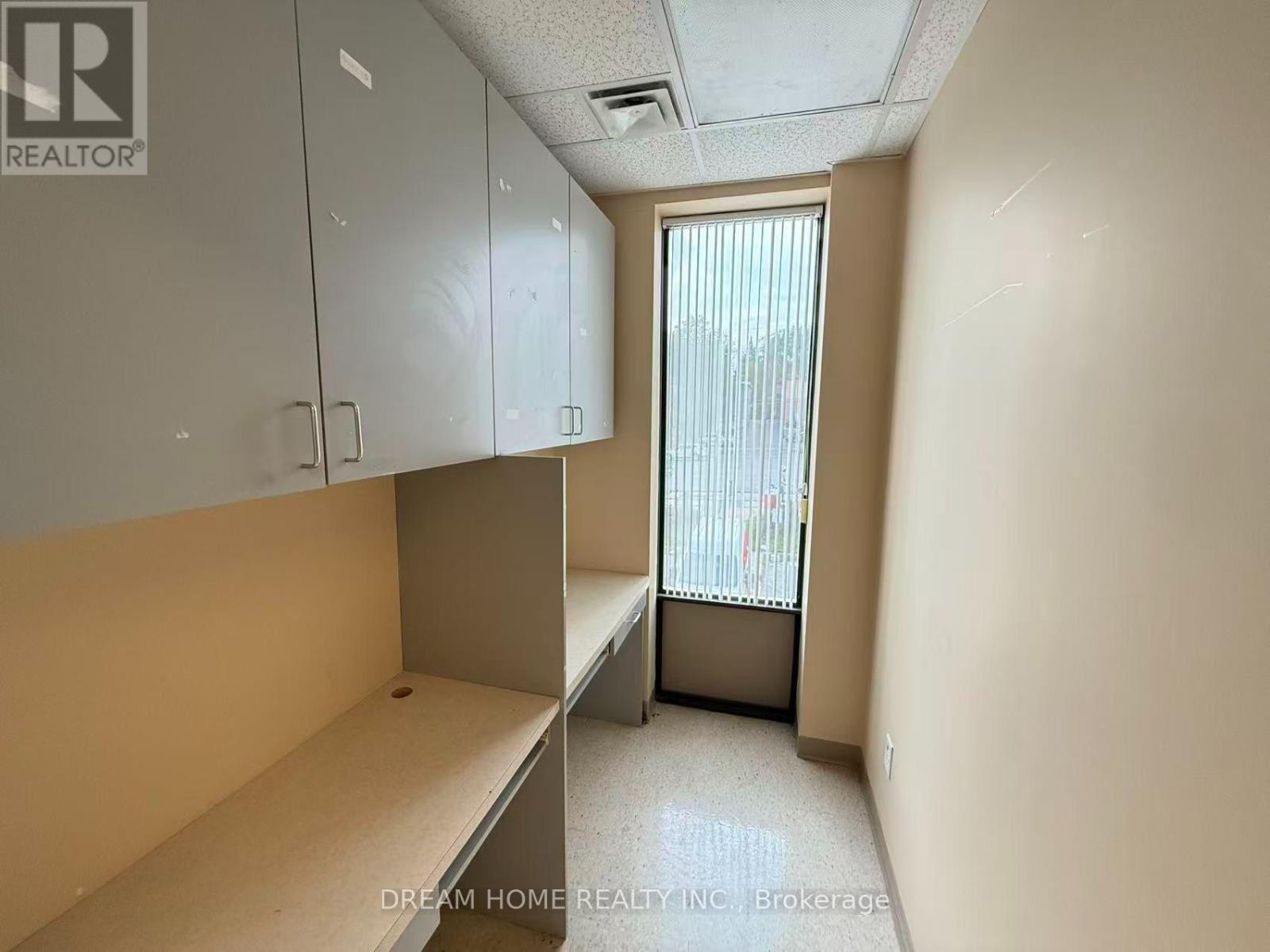 3000 Lawrence Avenue E, Toronto, Ontario  M1P 2V1 - Photo 11 - E13800450