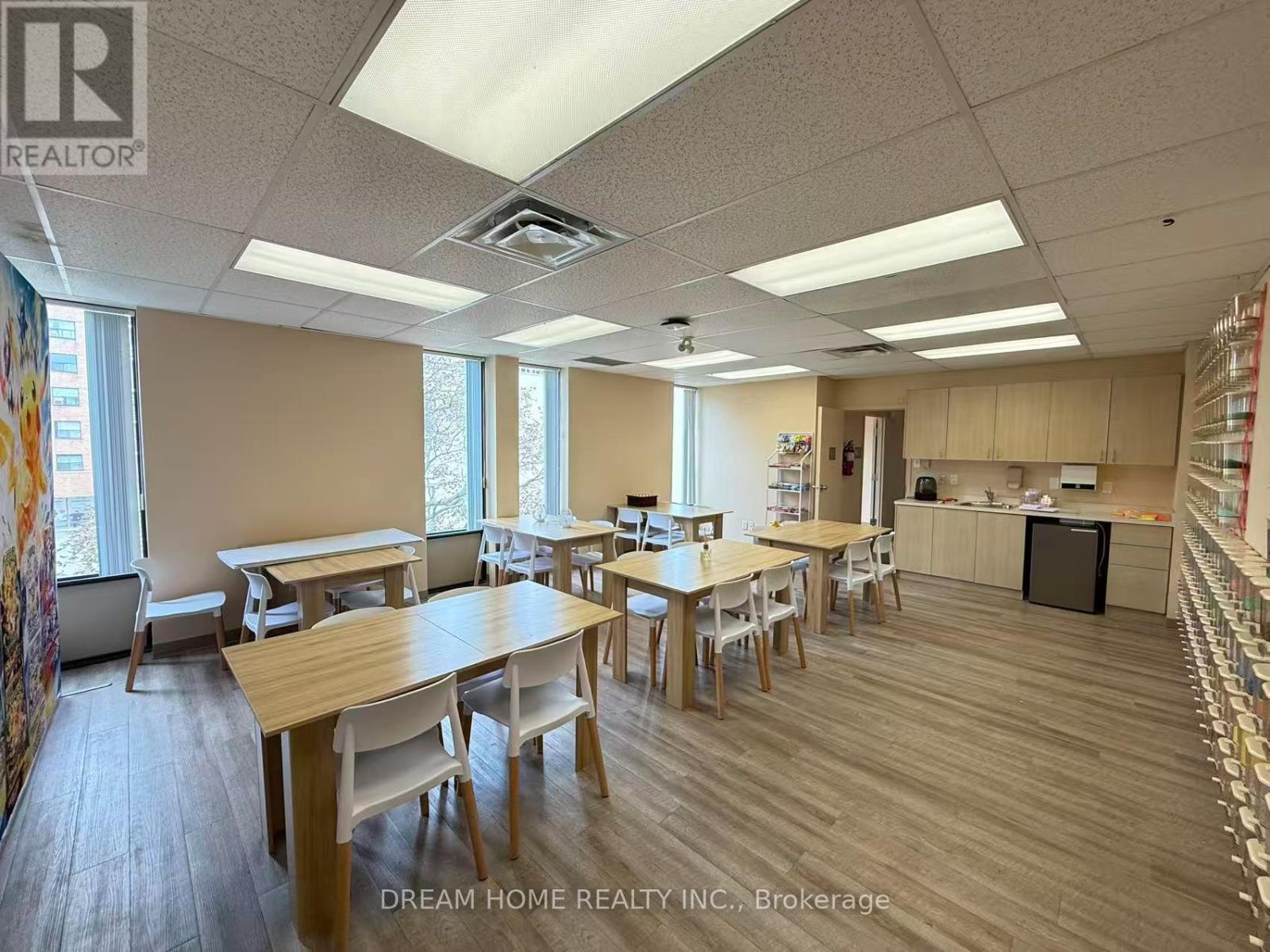 3000 Lawrence Avenue E, Toronto, Ontario  M1P 2V1 - Photo 17 - E13800450
