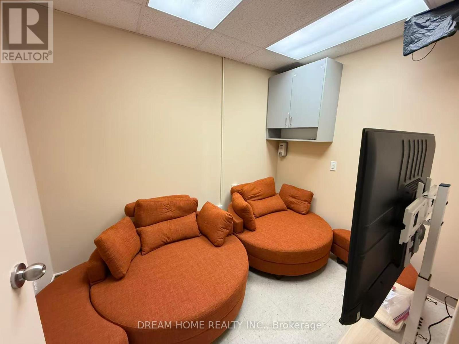 3000 Lawrence Avenue E, Toronto, Ontario  M1P 2V1 - Photo 22 - E13800450