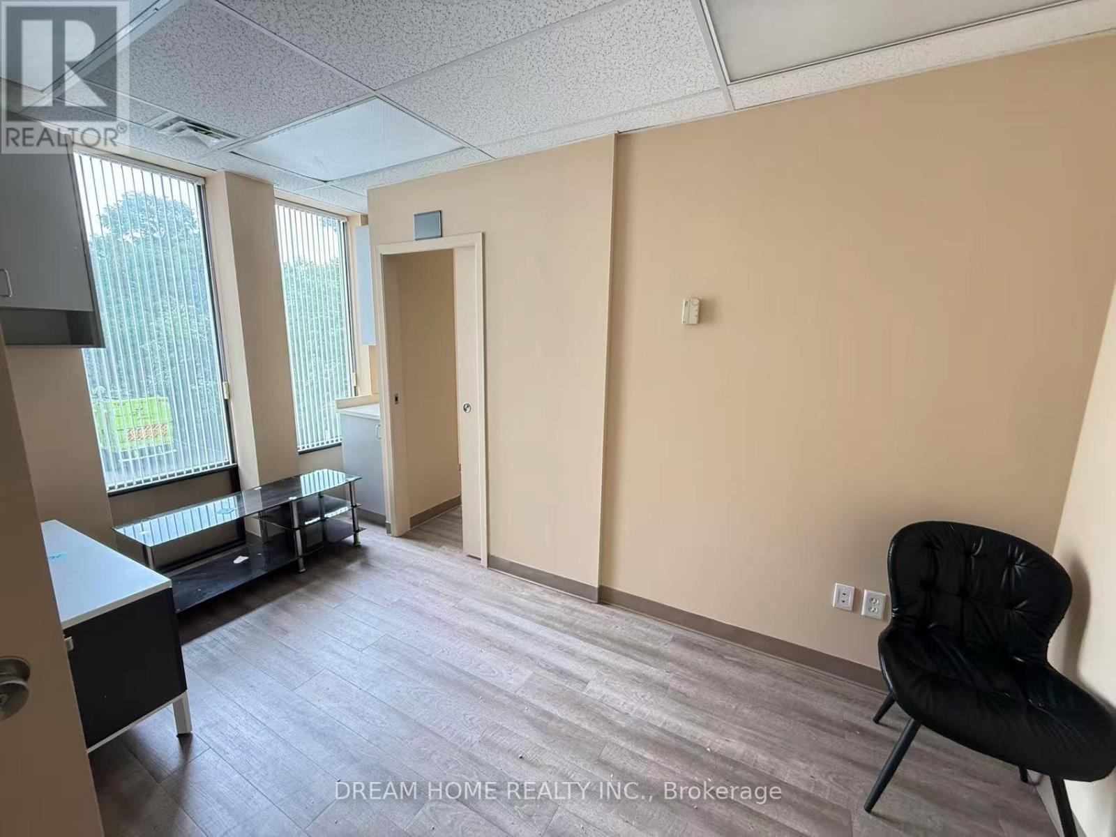 3000 Lawrence Avenue E, Toronto, Ontario  M1P 2V1 - Photo 23 - E13800450