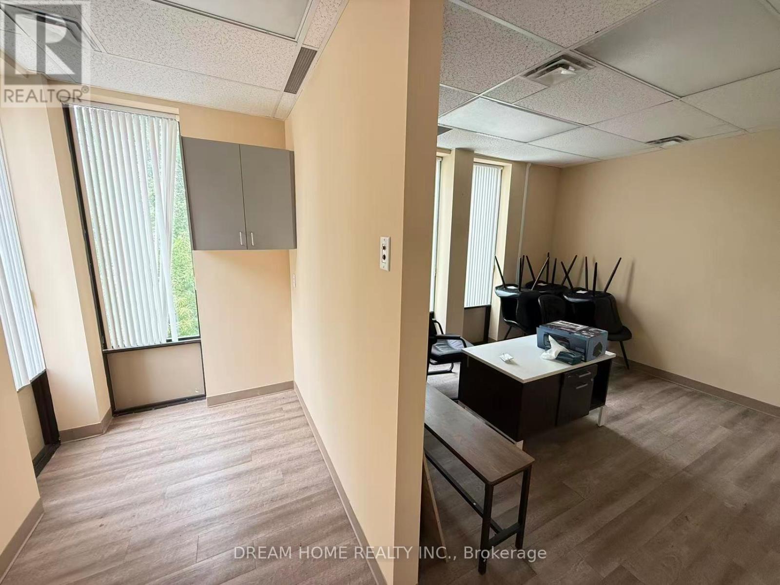 3000 Lawrence Avenue E, Toronto, Ontario  M1P 2V1 - Photo 24 - E13800450