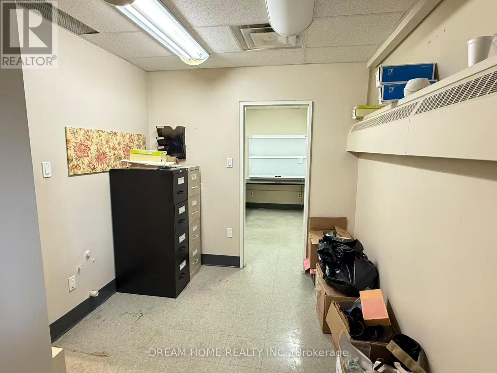 3000 Lawrence Avenue E, Toronto, Ontario  M1P 2V1 - Photo 31 - E13800450