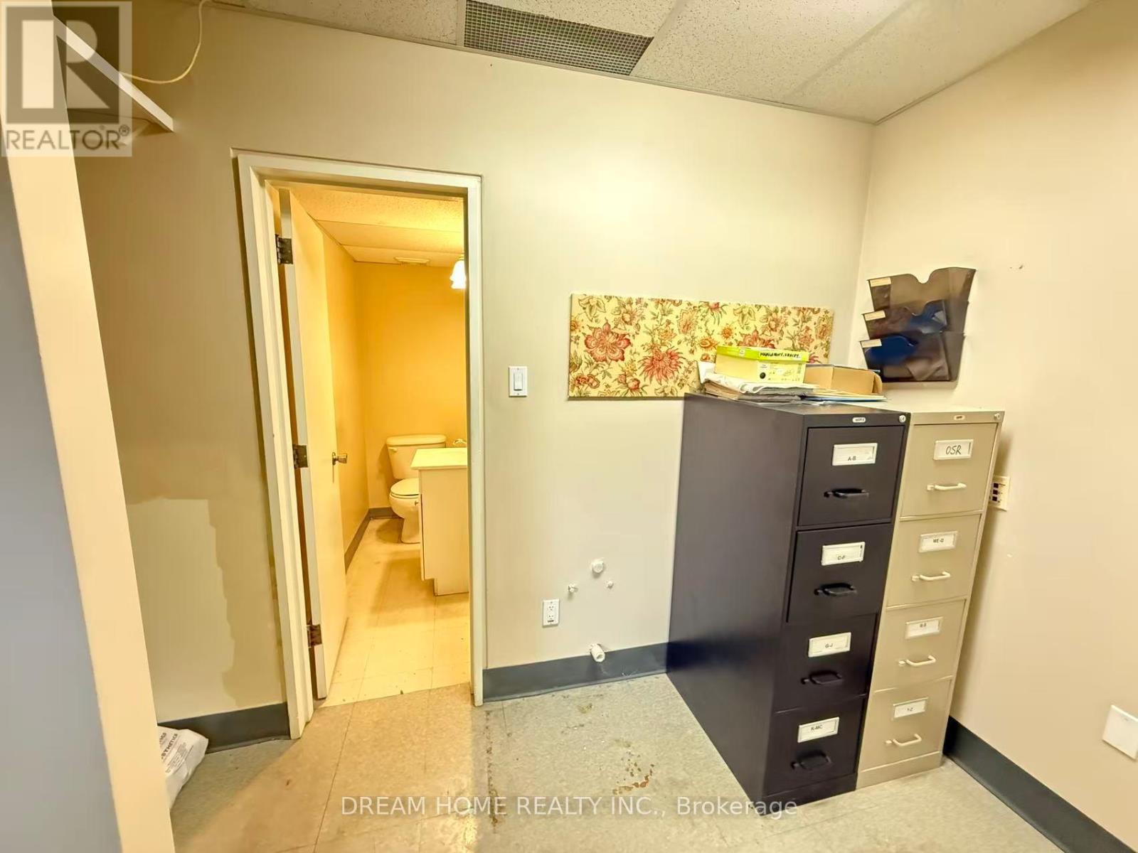3000 Lawrence Avenue E, Toronto, Ontario  M1P 2V1 - Photo 32 - E13800450