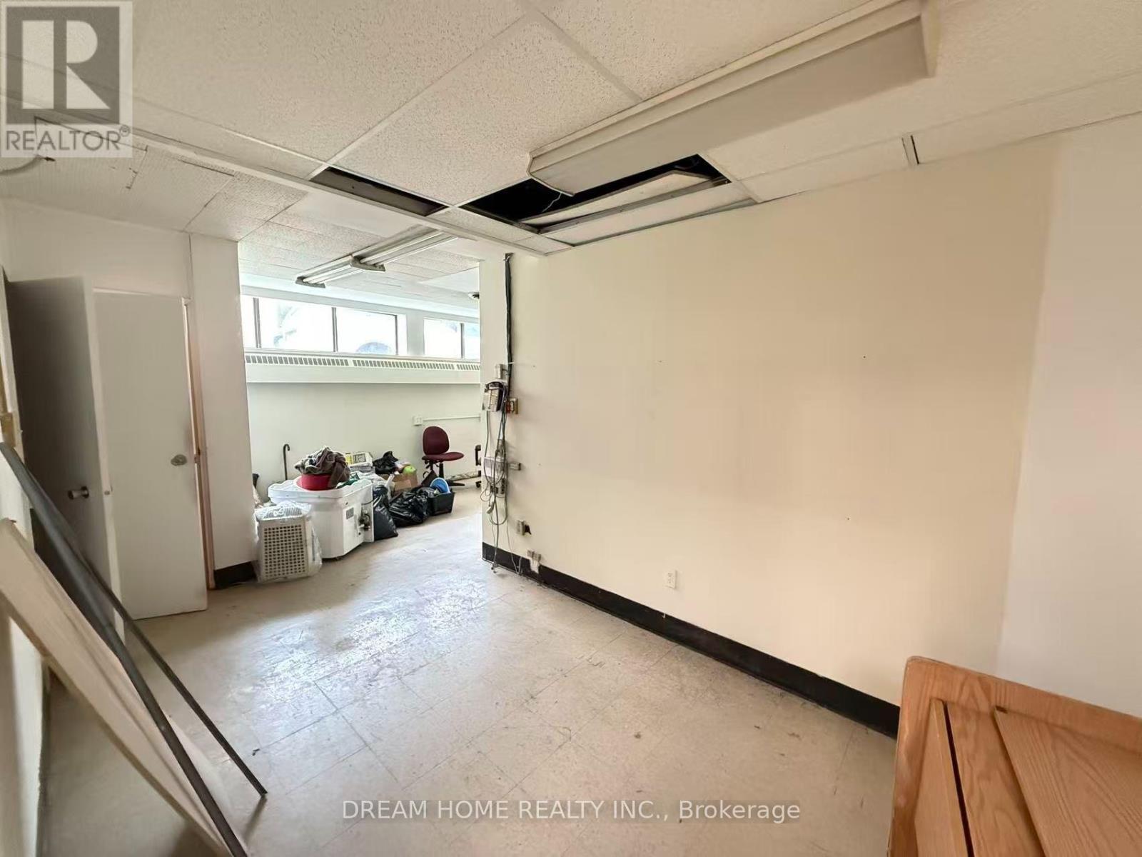 3000 Lawrence Avenue E, Toronto, Ontario  M1P 2V1 - Photo 35 - E13800450