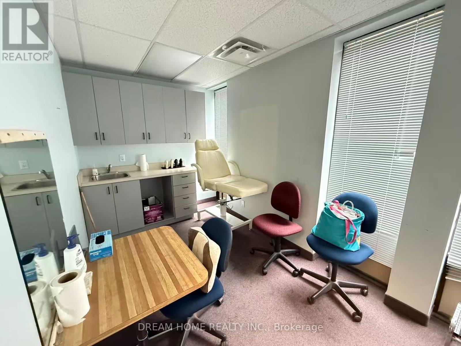 3000 Lawrence Avenue E, Toronto, Ontario  M1P 2V1 - Photo 42 - E13800450