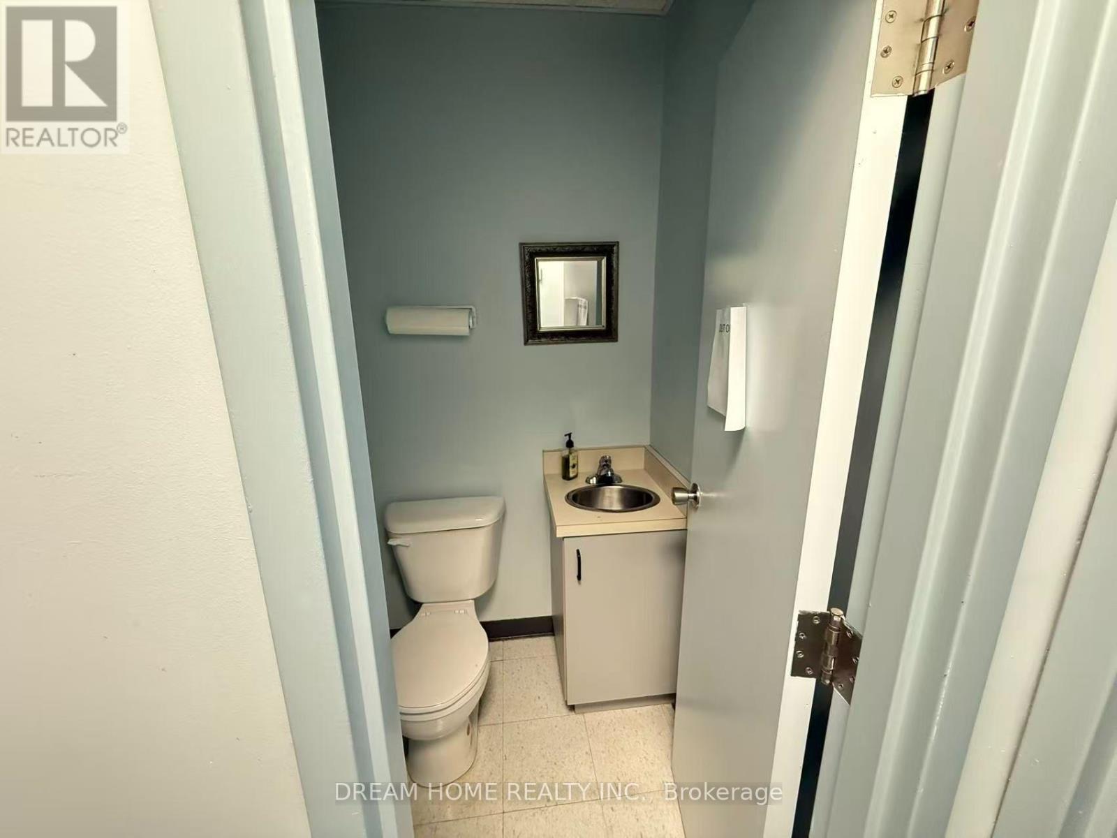 3000 Lawrence Avenue E, Toronto, Ontario  M1P 2V1 - Photo 43 - E13800450