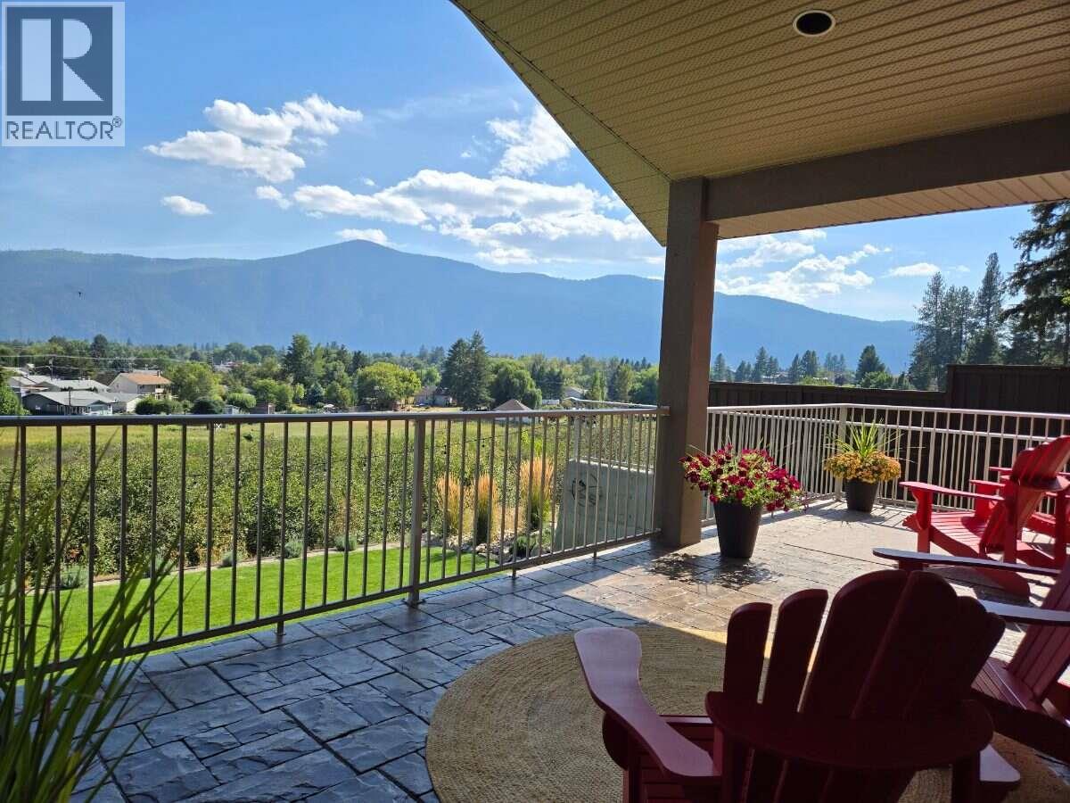 7958 MCCALLUM VIEW Drive, Grand Forks, British Columbia