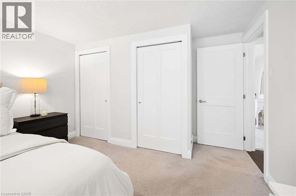 125 Martinglen Crescent, Kitchener, Ontario  N2E 2A3 - Photo 19 - 40863860