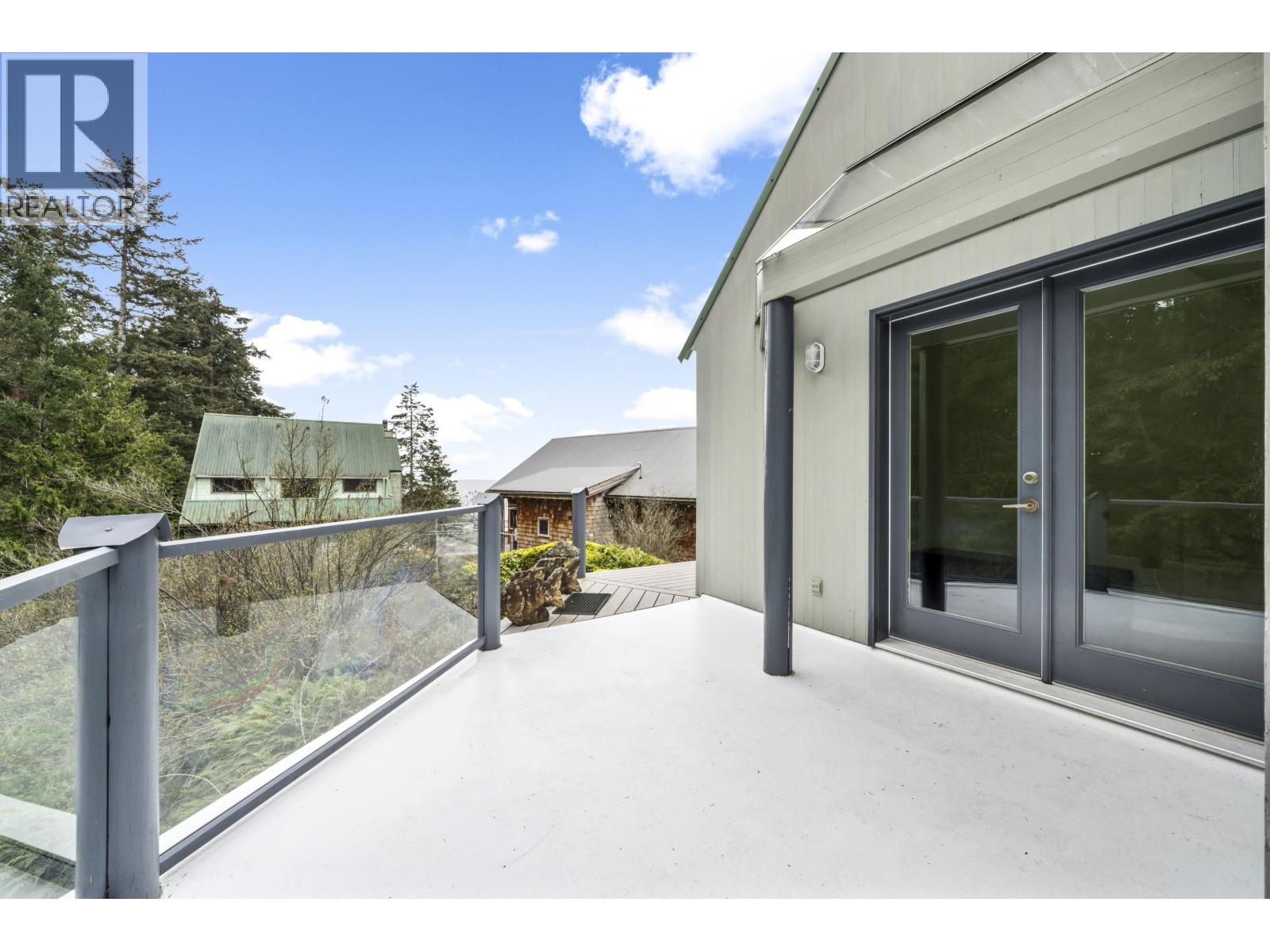 28 Passage Island, Vancouver, British Columbia  V7W 1V7 - Photo 4 - R3167053