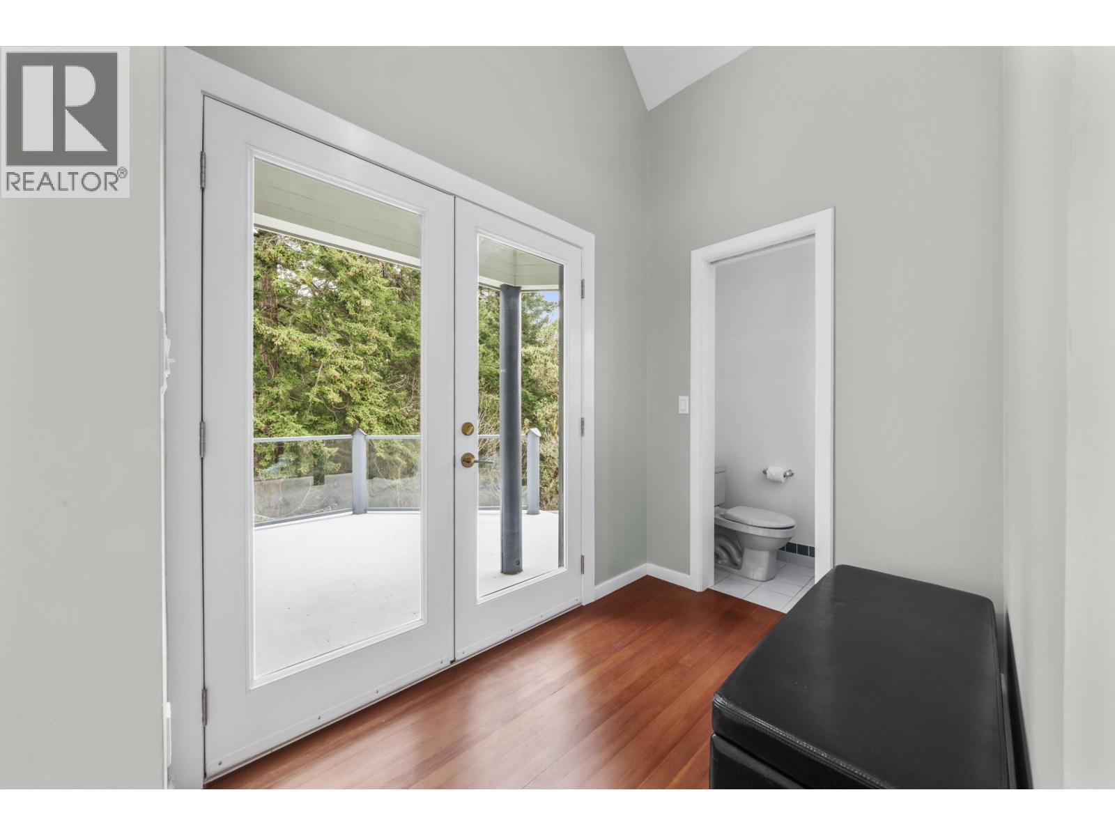 28 Passage Island, Vancouver, British Columbia  V7W 1V7 - Photo 5 - R3167053