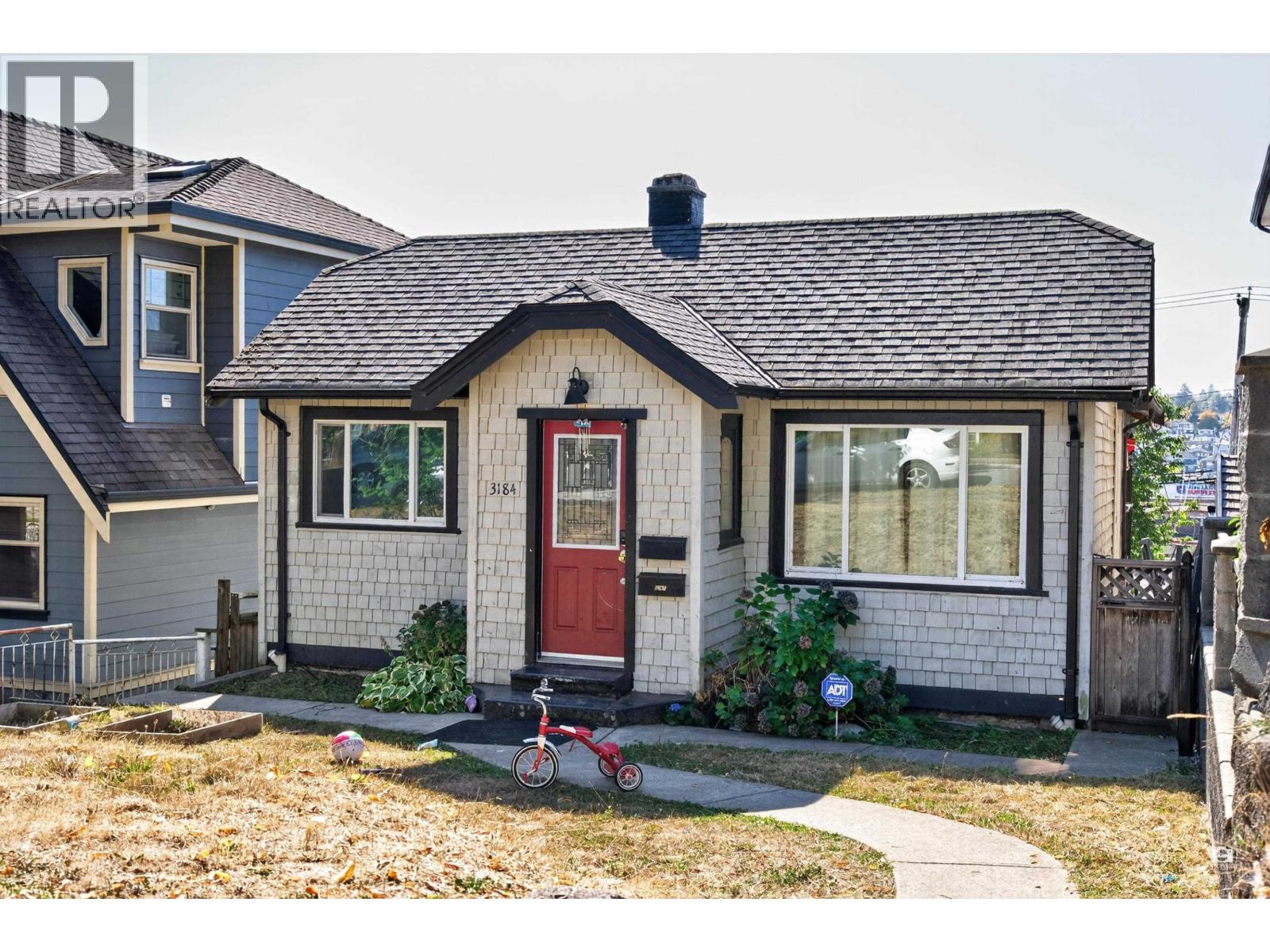 3184 E 8th Avenue, Vancouver, British Columbia  V5M 1X6 - Photo 3 - R3167057