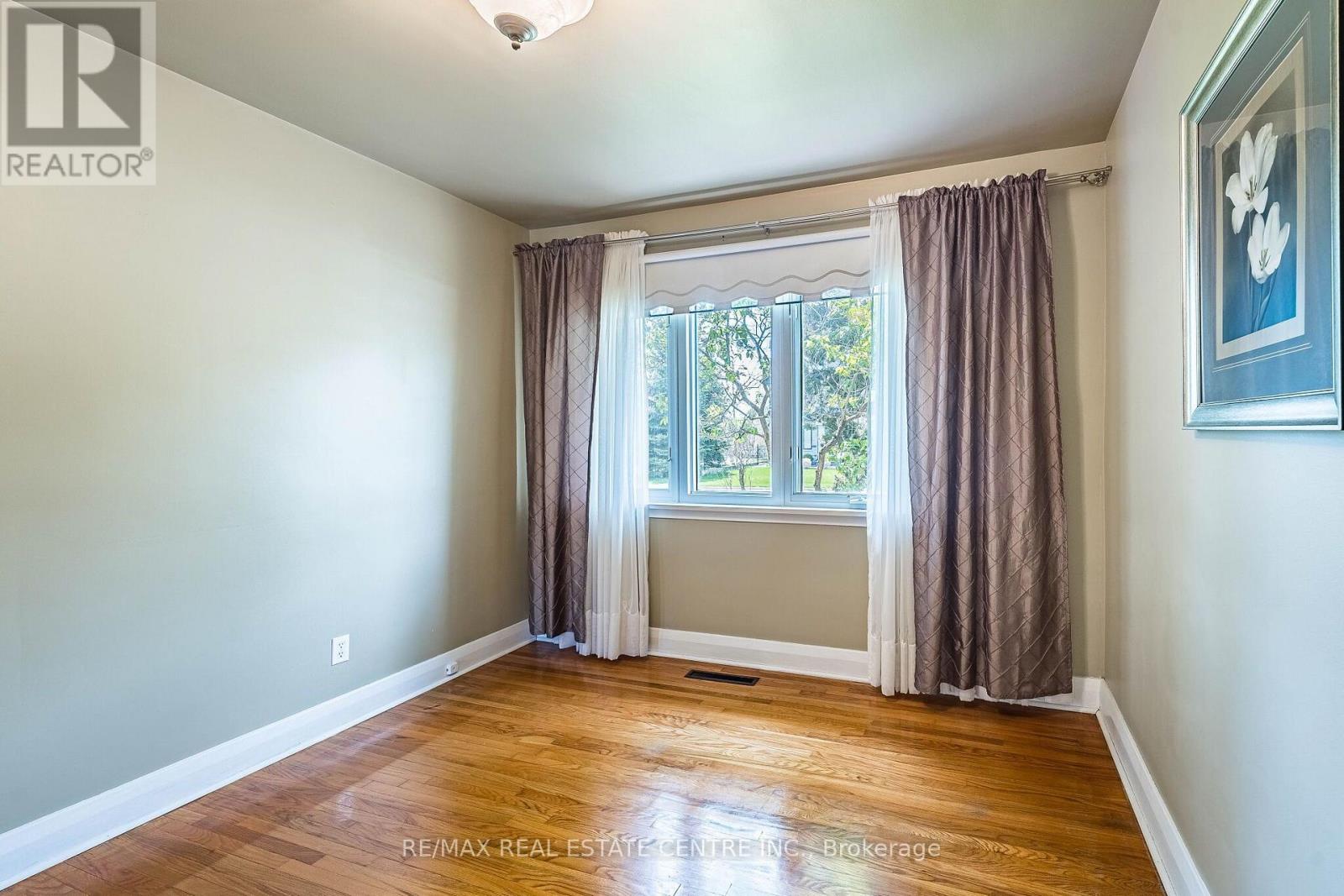 2591 Whaley Drive, Mississauga (Cooksville), Ontario  L5B 1X1 - Photo 21 - W13800478