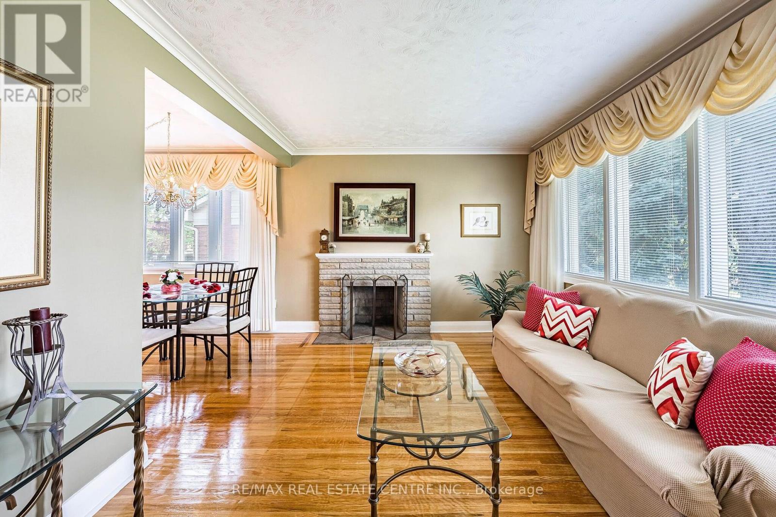 2591 Whaley Drive, Mississauga (Cooksville), Ontario  L5B 1X1 - Photo 8 - W13800478