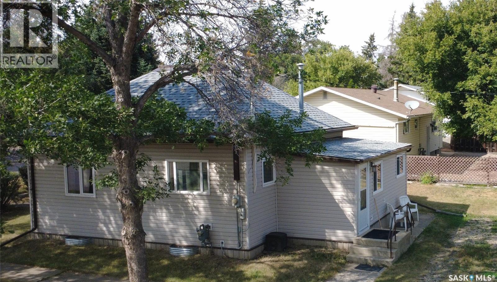 503 Leonard Street, Herbert, Saskatchewan  S0H 2A0 - Photo 1 - SK048783