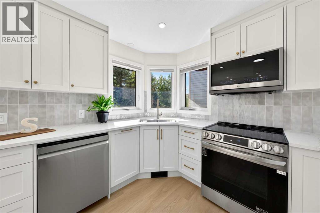 19 Edgepark Rise Nw, Calgary, Alberta  T3A 4E7 - Photo 17 - A2346182