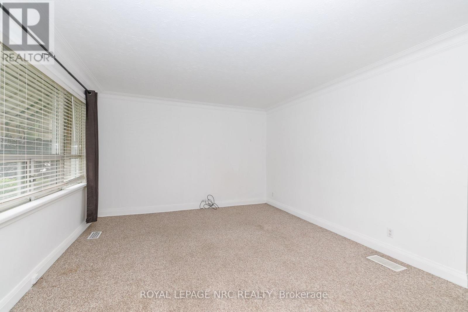 102 Townline Rd. West Road, St. Catharines (Burleigh Hill), Ontario  L2T 1P7 - Photo 12 - X13800540